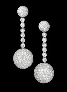 Серьги de GRISOGONO Boule Ref.12118/02