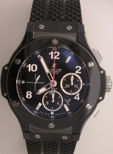 Hublot Big Bang Black Magic (Black Ceramic / Black / Rubber) 301.CX.130.RX