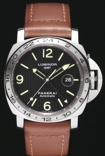 Officine Panerai Luminor GMT PAM 00029
