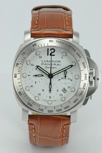 Officine Panerai Panerai Luminor Chrono Daylight 44mm PAM 00251