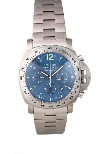 Officine Panerai Panerai Luminor Chrono Daylight Titanium 44mm PAM00327