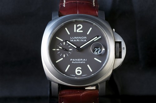 Officine Panerai Panerai Luminor Marina Automatic 44mm PAM 00240