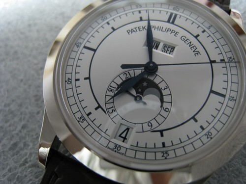 Patek Philippe Annual Calendar 5396G / WG