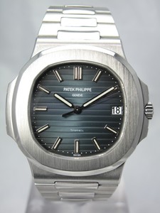 Patek Philippe Nautilus 5711/1A / SS