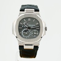 Patek Philippe Nautilus 5712G / WG