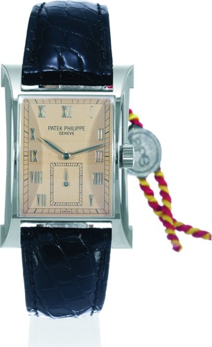 Patek Philippe Patek 5500G WG / Salmon / Leather