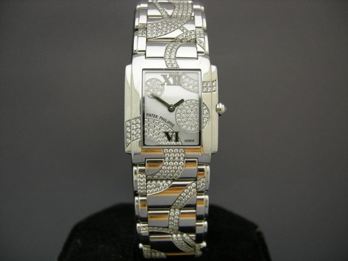Patek Philippe Twenty-4 4910/49G / WG