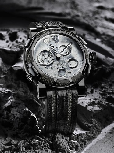 Romain Jerome Moon Dust-DNA - Black Mood White MW.FB.BBBB.00