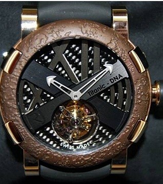 Romain Jerome Titanic-DNA - rusted steel T-OXY III Tourbillon / Pink Gold TO.T.OXY3.2222.R.00